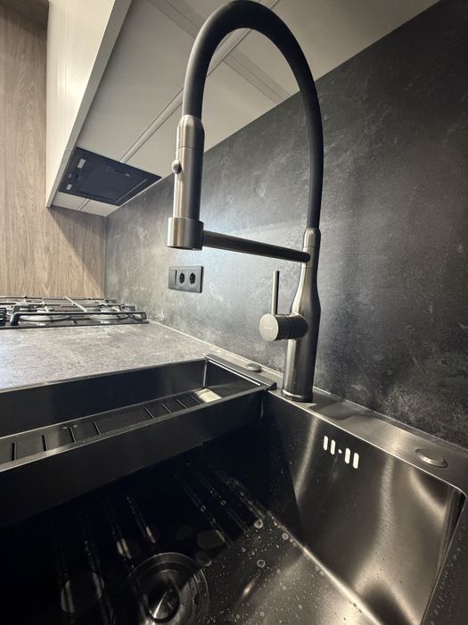 1кк , 41м2, новий ремонт, поруч все, рзглядаємо держ програми