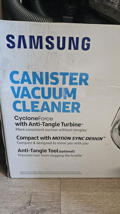 Пилосос з турбощіткою для шерсті  без мішків-пилосбірників