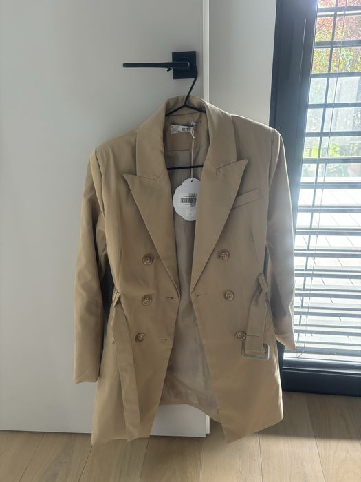 Trench bezowy S-nowy z metka