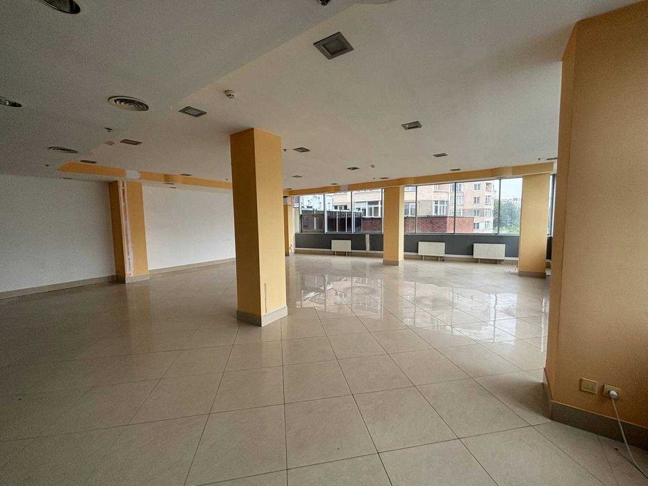 Оренда торгових приміщень від 100 м кв в ТБЦ «ІнтерСіті», Чорновола