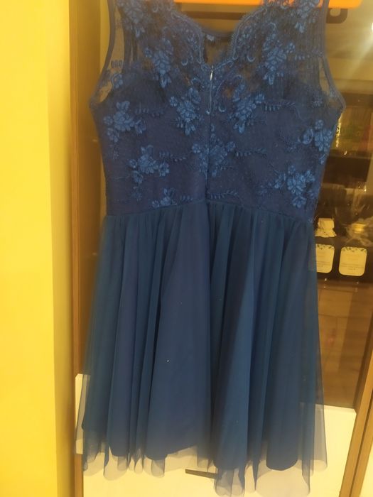 Sukienka koronkowa niebieska