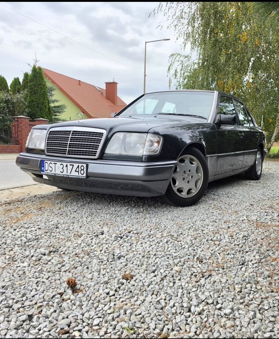 Mercedes-Benz W124