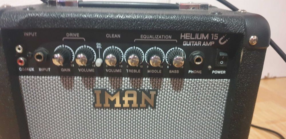 Amplificador de guitara 15 watts