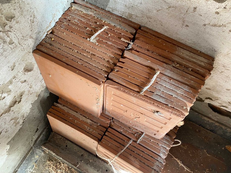 Плитка керамічна коричнева 20×20см