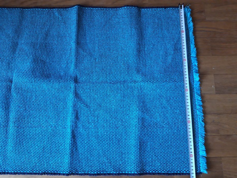 Tapete pequeno de cor azul - como NOVO