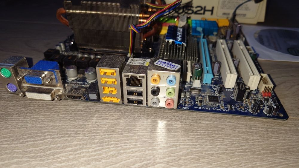 Płyta główna Gigabyte MA78GM-US2H + procesor AMD Phenom X4 64 4 rdzeń