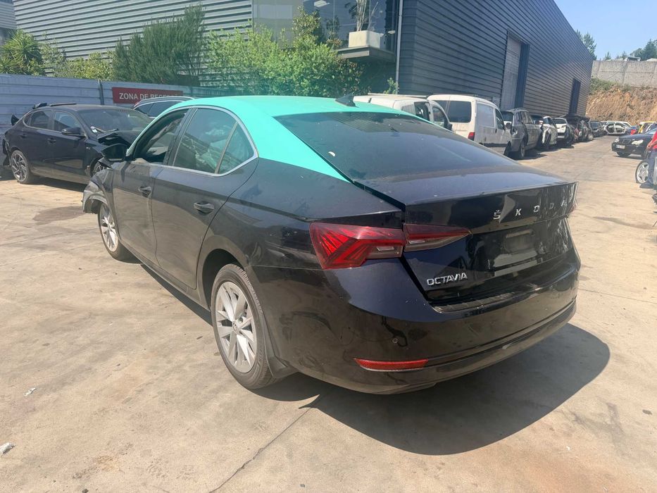 SKODA OCTAVIA IV 2.0 TDI DE 2021 PARA PEÇAS (MOTOR DTT E CAIXA DSG)