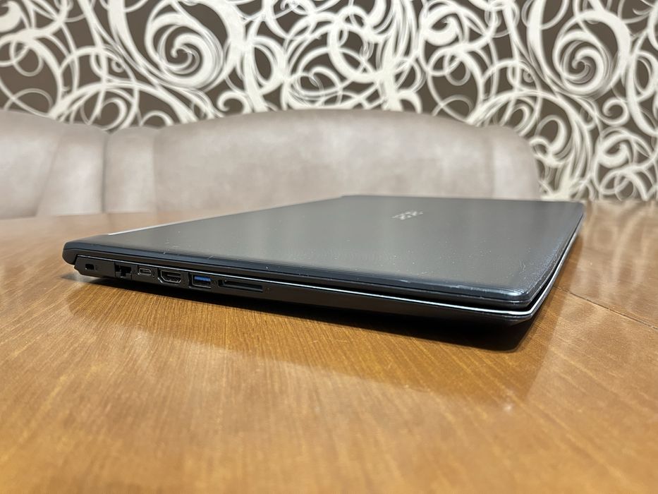 Игровой ноутбук 15.6" Acer Aspire на Intel i7-8550U и Nvidia MX150 SSD