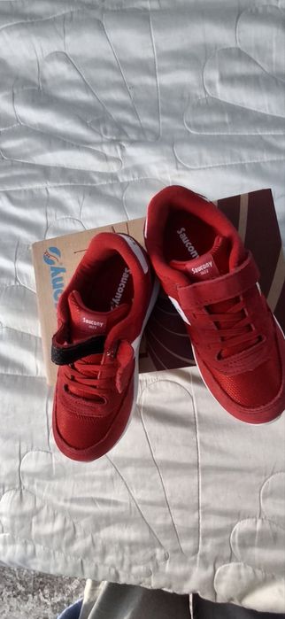 Продам кросівки.Saucony.На дівчинку.Розмір 28