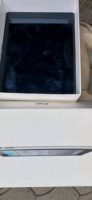 Планшет Эпл б/у в рабочем состоянии