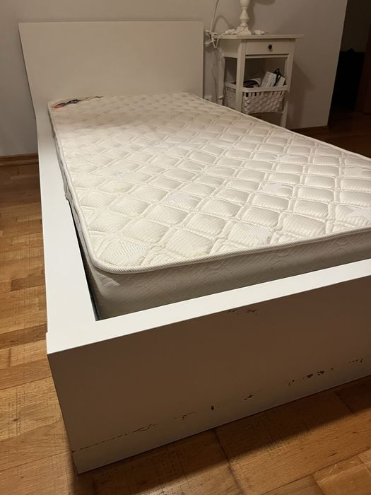 Cama Ikea MALM usada 90 x 200