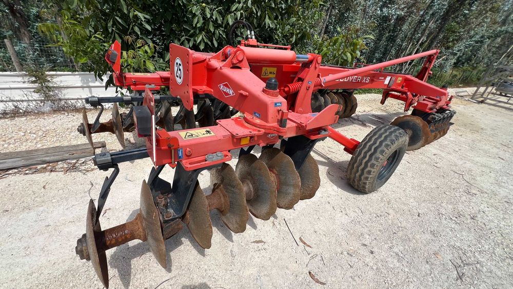 Grade de Discos KUHN DISCOVER XS 24/660 – Ano 2007