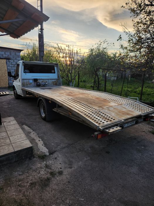 Евакуатор Ford transit 2.4  Спарка