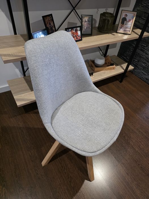 Cadeira para secretária ou quarto