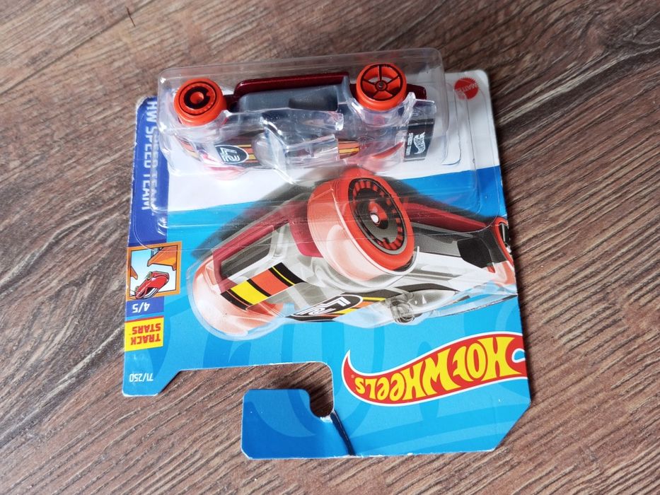 Nowy samochodzik Mattel HotWheels 2021