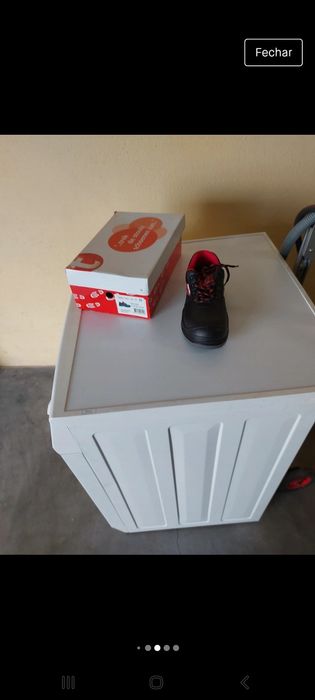 Sapatos de trabalho.