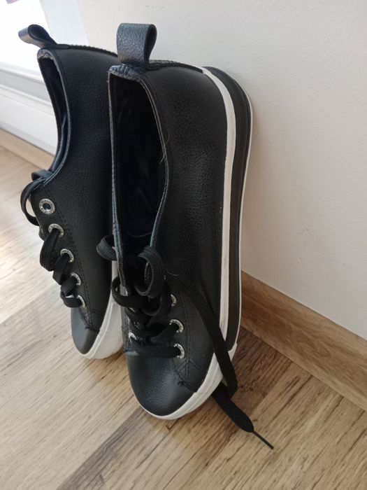 Trampki rozmiar 40