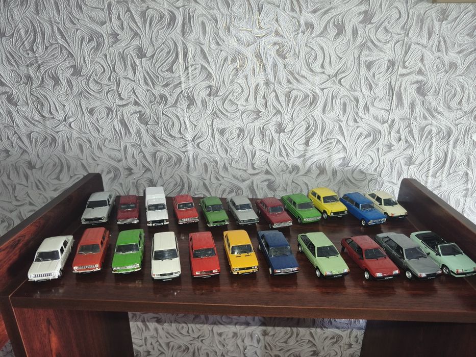 Продам машинки de agostini Жигули , москвич