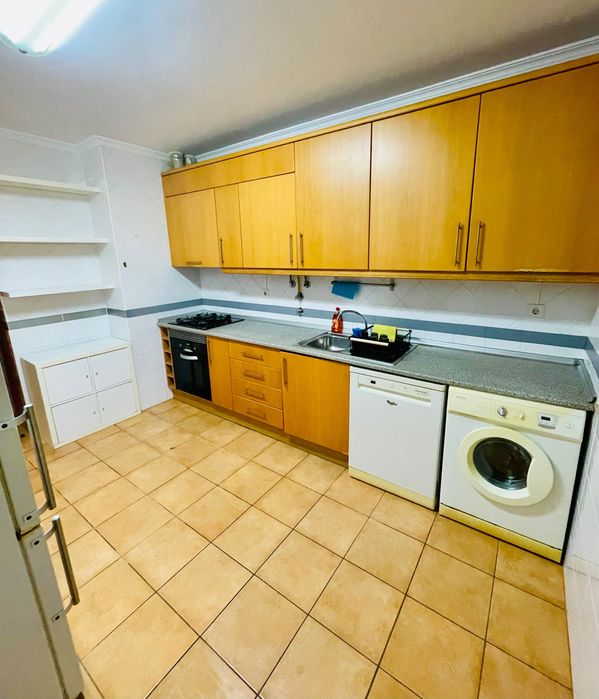 Quartos individuais com cama de solteiro  em Faro