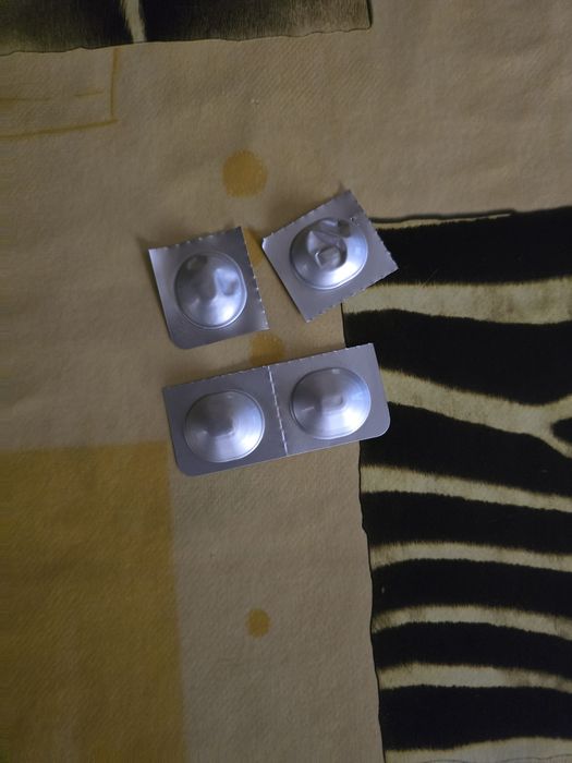 Desparasitante em comprimido / Pipeta ou comprimidos Pulgas p/ gato