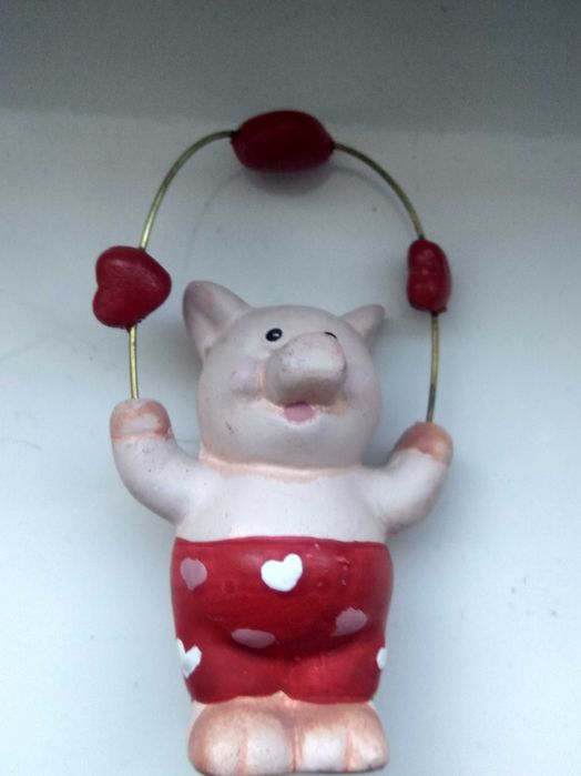 Сувенір свинка,  порося  дитячій твердий (кераміка чи гіпс)