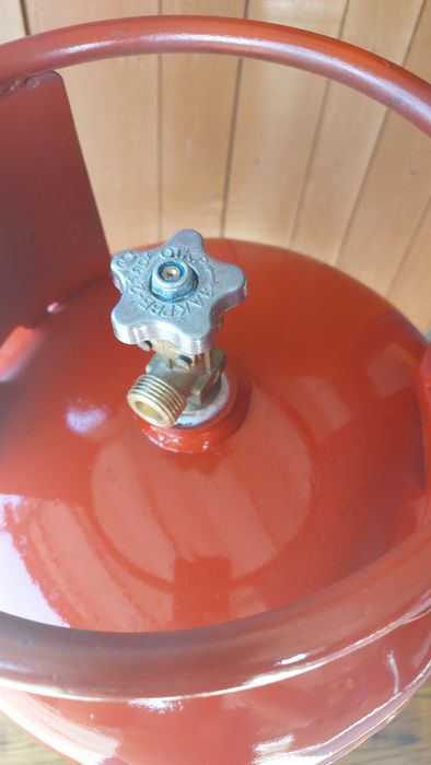 Продам газовый балон 27 л