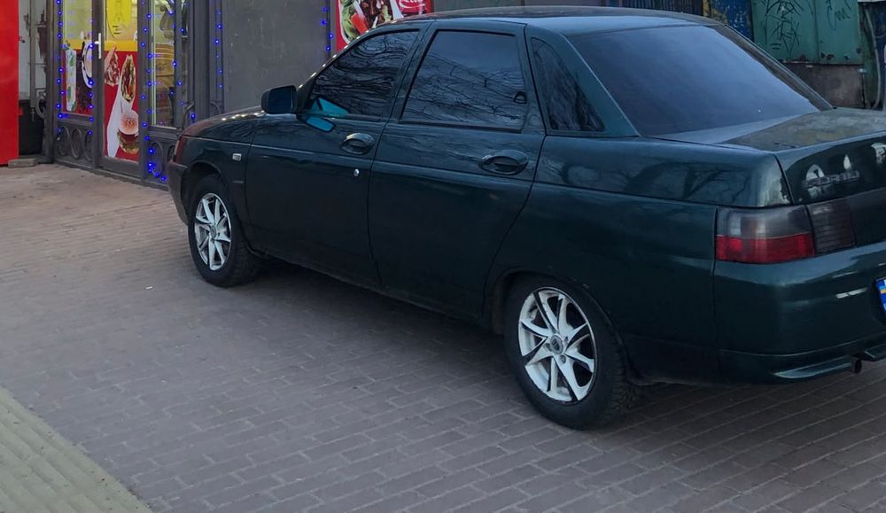 ваз2110 автомобил
