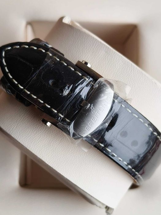 Nowy Breitling Navitimer B01 Chronograph 46mm 2025r/ Gwar. do 2033r.