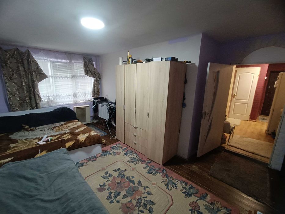 3 кімнатна квартира 60 кв.м. на 1 поверсі, житловий стан (район АТБ)!