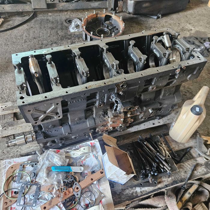 Silnik sisu 84cta 300mtg części głowice blok wtryski