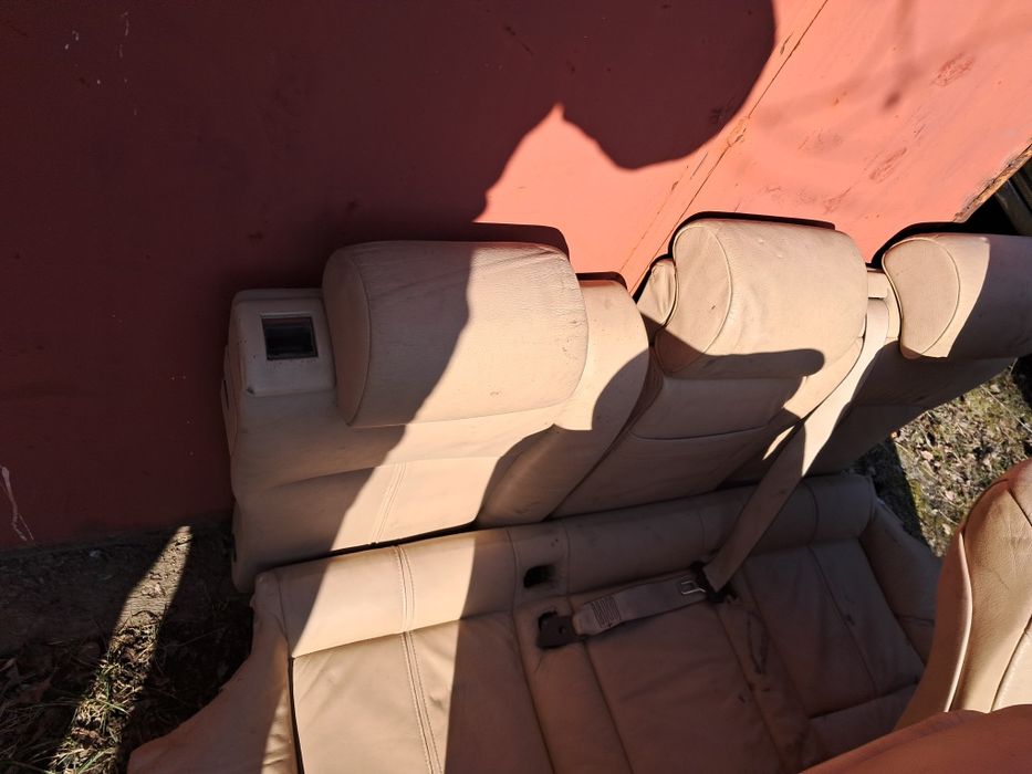 Продаючи салон з бмв е39