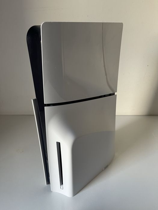 PlayStation 5 Slim (Versão Digital) | A funcionar a 100% | Preço de Oportunidade