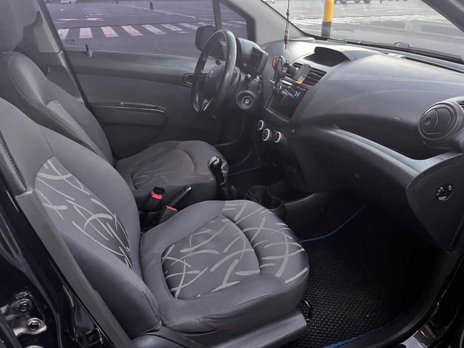 Chevrolet Spark 2013 рік
