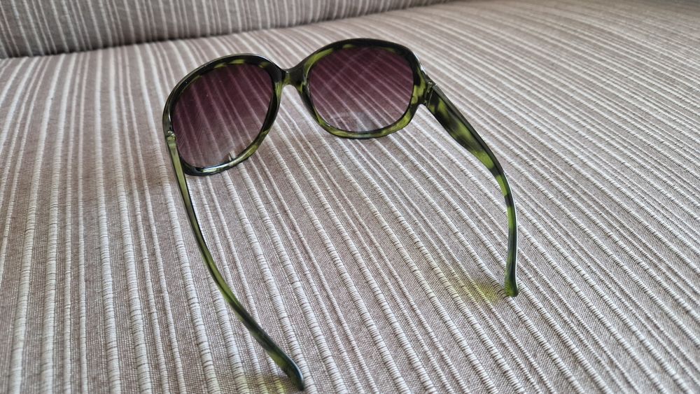 Óculos de Sol tartaruga verdes novos