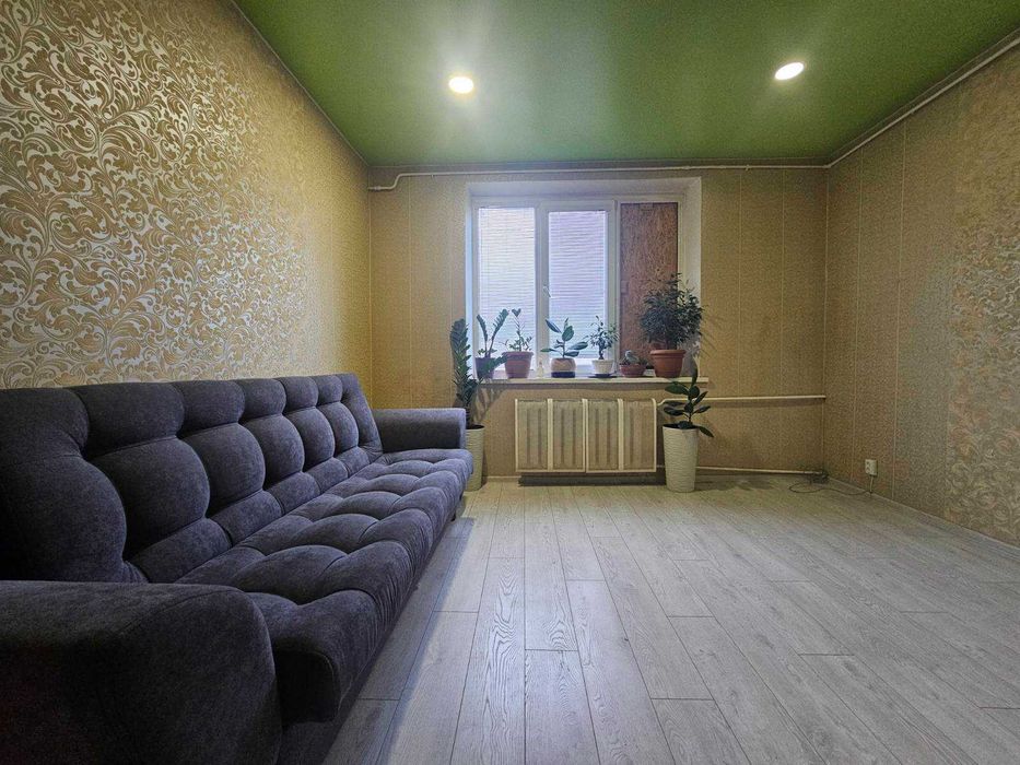 Продам 3 комн кв 60 м2 с Ремонтом ул Тархова  метро Индустриальная OA