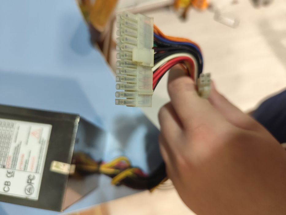 блок питания (БП) компьютера (Switching Power Supply)