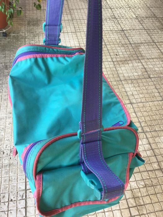 Mala tupperware para bebés muito completa e prática