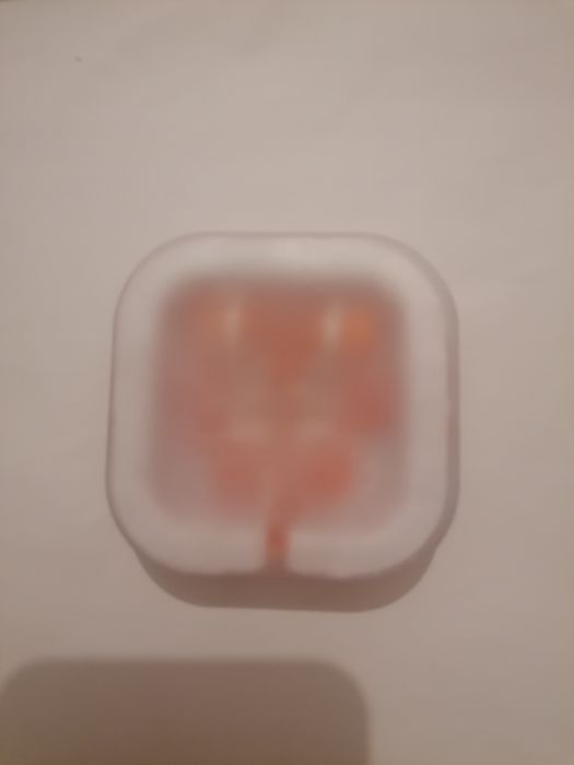 Fones de ouvido laranja