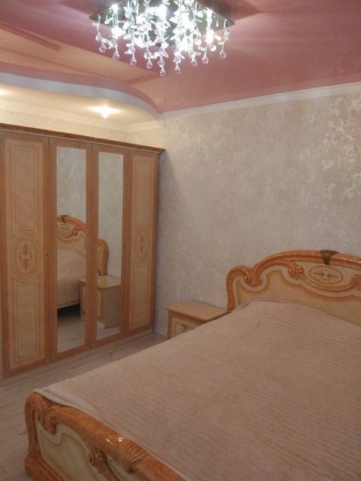 Здається БУДИНОЧОК зі світлом, та теплом, ПОТИЖНЕВО, ПОМІСЯЧНО, Центр!