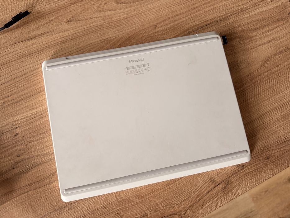 Laptop surface go2 8gb