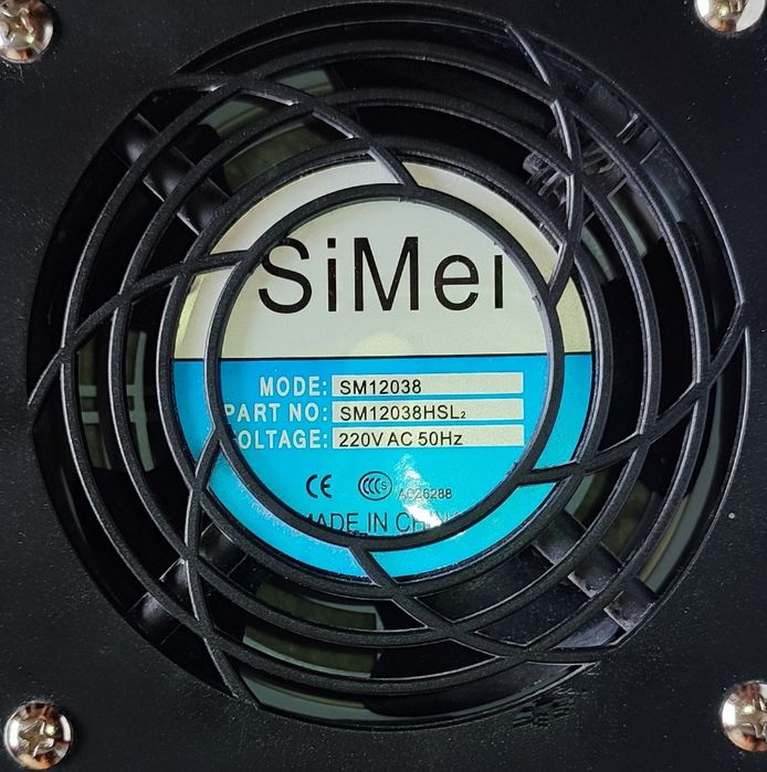 Настольная вытяжка с мешком для сбора пыли.