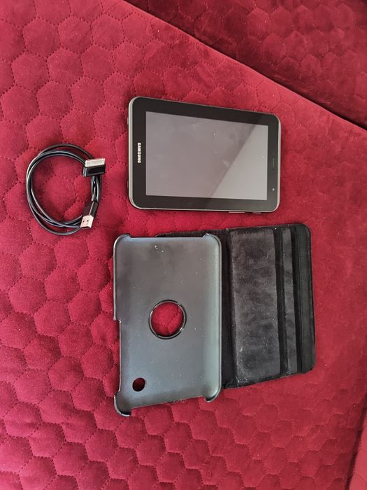 Tablet samsung etui ładowarka