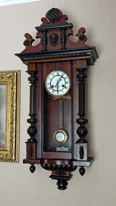 Часы старинные настенные