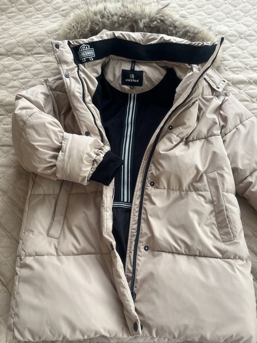 зимовий пуховик та сумка в комплекті!