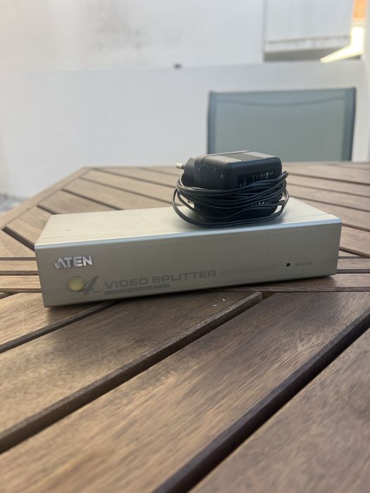 ATEN Video Splitter 1x4 - VGA