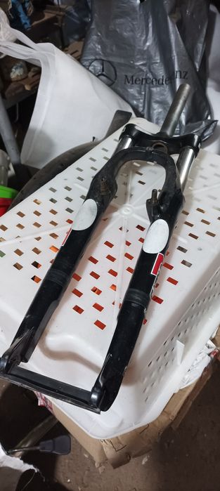 Вилка велосипедная.