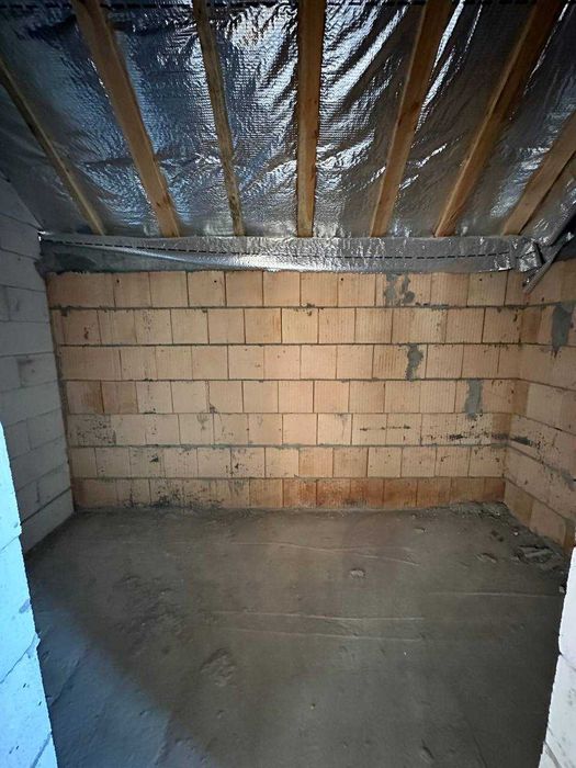 Продаж дуплексу, Заріччя