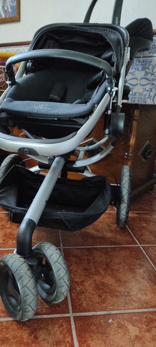 Carrinho Quinny buzz + ovo + isofix