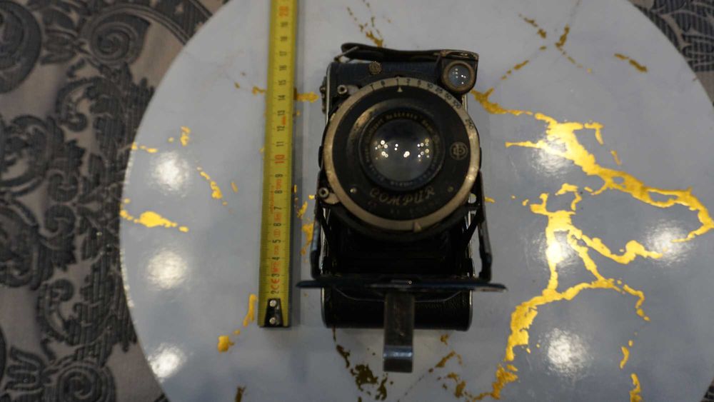 Aparat fotograficzny "miechowy" marki NAGEL -model VOLLENDA