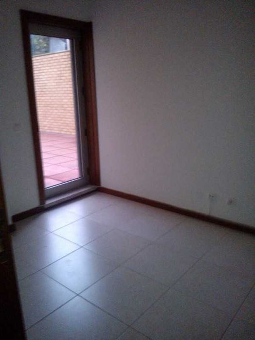 Moradia T4+1 em São Félix da Marinha - Vila Nova de Gaia